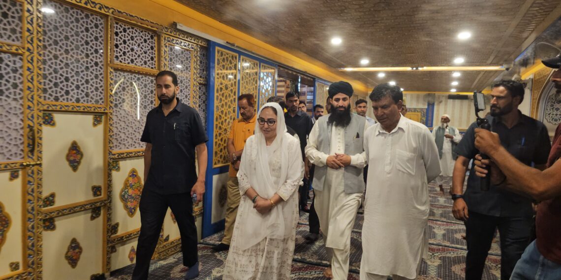 Dr Darakhshan Reviews Eid-e-Milad Arrangements, Inspects Ongoing Works at Jenab Sahib Soura & Dargah Hazratbal