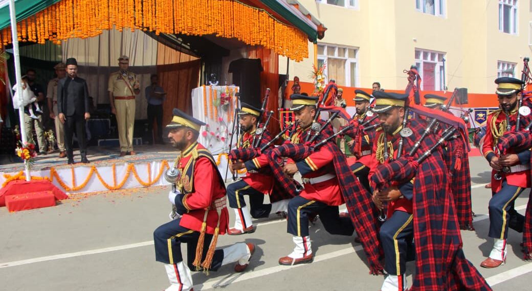 On this independence day, Let us renew our pledge to build a strong, peaceful and drug free nation