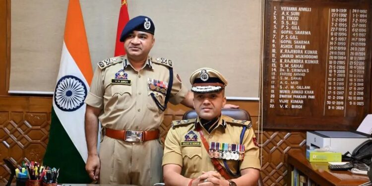 Sujit Kumar Singh Takes Charge of New IGP Kashmir Zone