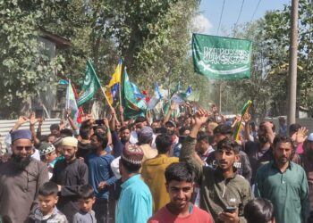 Thousands Attend Milad-un-Nabi Rally in Mukdamyari, Bandipora