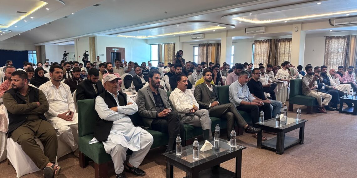 Kashmiri Youth Organize ‘Kashmir Youth Leadership Conclave” in Srinagar