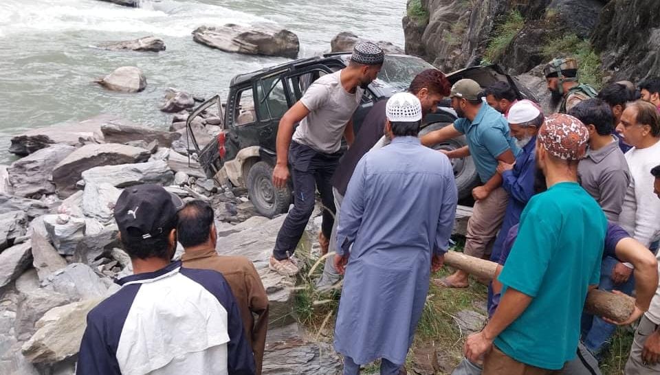 Toddler Among Five Killed in Tragic Karnah Road Accident
