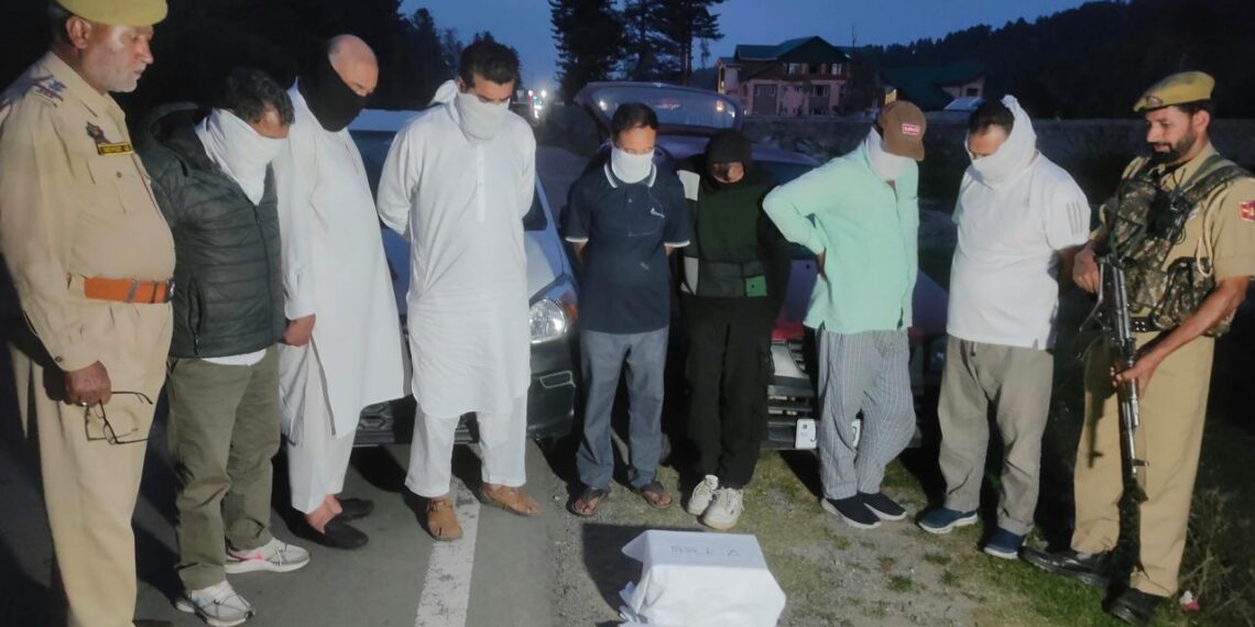 “Trath Gola” Deal Lands 7 in Police Net; ₹5 Lakh Cash Recovered in Shopian