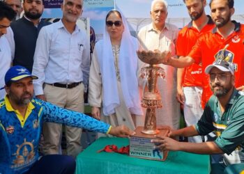 Dr Darakhshan Andrabi Inaugurates T-20 Cricket Super League at Chrar-e-Sharif
