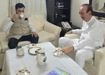 NATF Chief Vishal Chopra Meets Former J&K CM Ghulam Nabi Azad and Smt. Shameem Azad in Delhi