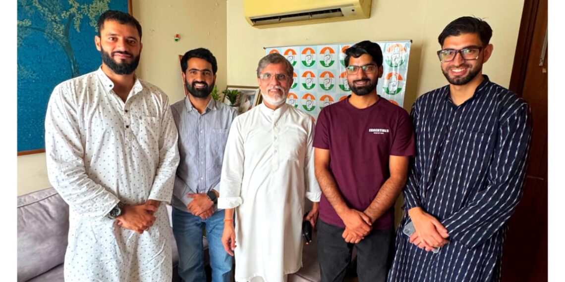 JKSA Delegation Raises Recruitment Scams, Paper Leaks, Institutional Failures with MP Pawan Khera