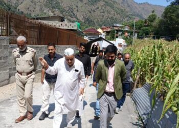 SDM Karnah Reviews Arrangements for Sharda Diwas at Historic Sharda Yatra Temple, Teetwal