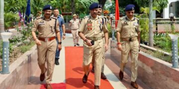 DGP Nalin Prabhat Reviews Security Grid, Operational Preparedness In Jammu