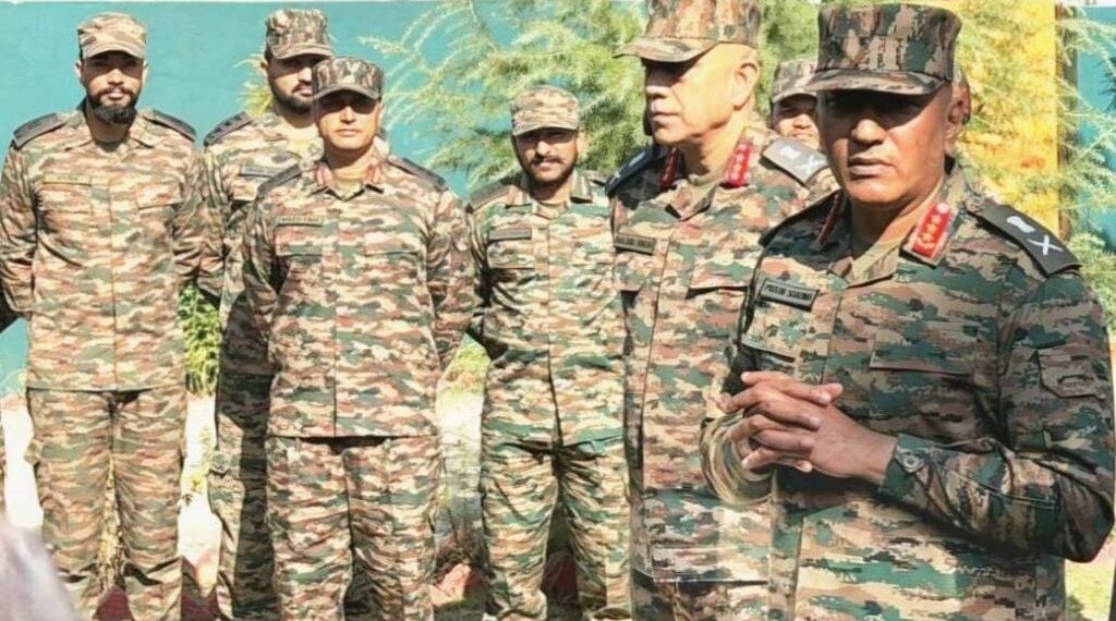 Army Commander Visits RR Unit in South Kashmir, Reviews Security Situation