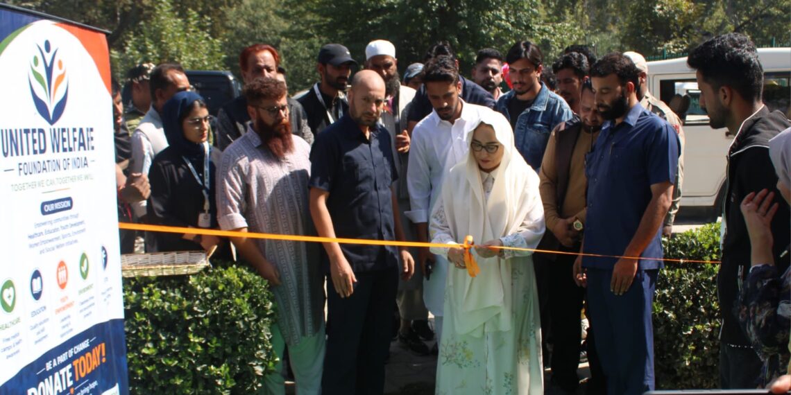 Dr Syed Darakhshan inaugurates Mega Blood Donation Camp in Srinagar