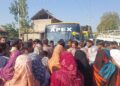 Water Shortage Sparks Protest in Rashidabad Bomai, Residents Block Bandipora-Kupwara Road