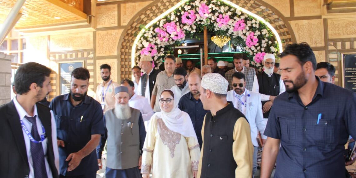 Dr Darakhshan inaugurates Sabaat Complex & High-tech Conference Hall at Chrar-e-Sharief