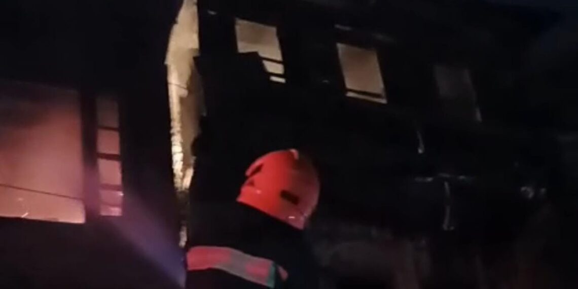 Five Residential Houses Damaged, Three Injured in Massive Anantnag Fire