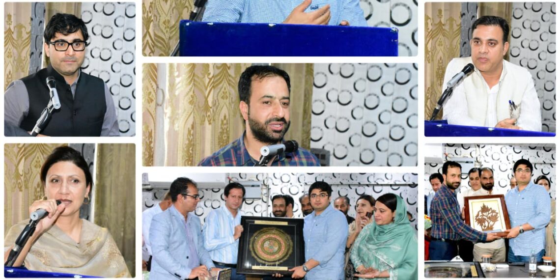 Srinagar Municipal Corporation Bids Farewell to Commissioner Faz Lul Haseeb, IAS