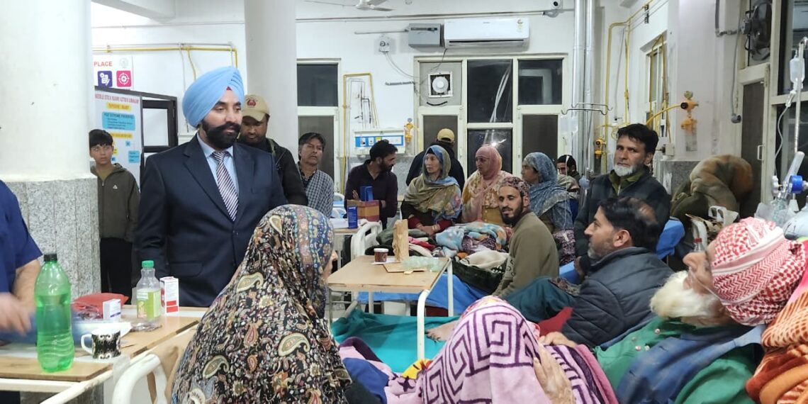 DC Shopian Conducts Late-Night Inspection of District Hospital, reviews Patient Care, Availability of Facilities