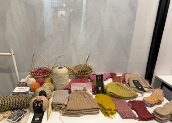 Ladakh Pashmina and Traditional Crafts Take Centre Stage at Lakmé Fashion Week, New Delhi