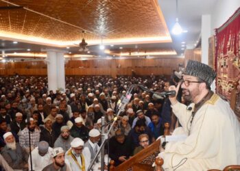 Mirwaiz, MMU Launch Coordinated Friday Sermons Across J&K, Ladakh