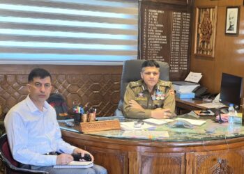 IGP Kashmir Directs All Police Stations to Adopt SMART, Digital Beat Policing