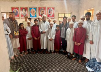 Rouble Nagi Art Foundation Organises 2nd Blanket Distribution Drive at Tanzeemul Madaris Anantnag, J&K , to Support Students’ Well-being