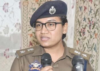 Drug Peddling, Cybercrime, Student Safety Dominate First Thana Diwas Chaired by SSP Neha Jain in Sopore