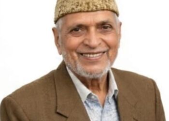 Adbi Markaz Kamraz Expresses Deep Condolences on the Demise of Senior member of Majlis-un-Nisa Sopore
