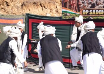 27 Assam Rifles Organises Gujjar-Bakarwal Outreach Programme in Bandipora, 800–1,000 People Participate