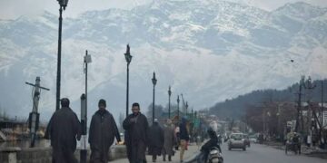 Sub-Zero Temperatures Grip Pahalgam, Gulmarg as Kashmir Witnesses Chilly Morning; Srinagar Minimum at 2.9°C