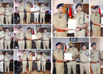 IGP Kashmir Rewards Budgam Police for Busting Fake Job Racket, Digitising Beat Policing